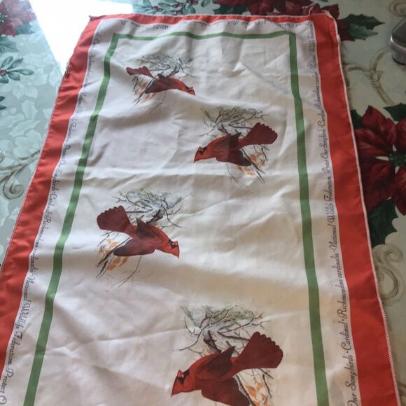 Vintage 1975 National Wildlife Federation Cardinal Scarf. Silk 40” - Picture 2 of 9